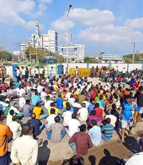 Shut factory  demand ennore residents day after ammonia leak
