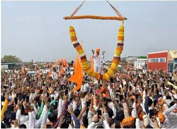 Jarange patil sets off on foot to mumbai  ‘will fight for quota till last breath’