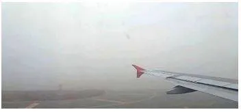 Dense fog at delhi airport delays over 300 flights