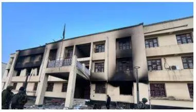 2 killed as mob storms offices of top officials in manipur’s churachandpur