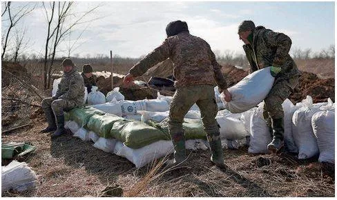 Ukraine withdraws from avdiivka as russia pushes on