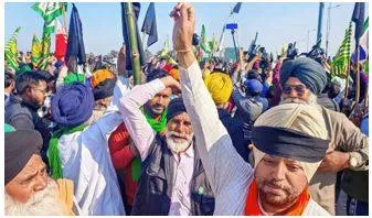 Haryana police fired teargas shells in an effort to stop farmers’ march in hisar