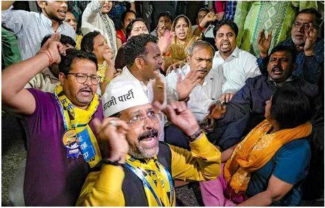 India bloc leaders rally behind kejriwal  question timing of arrest