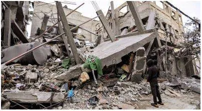 Israel besieges hospitals in gaza  demands evacuations