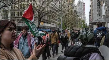 Columbia university cancels in person classes after rabbi warns jewish students to go home amid anti israel protests