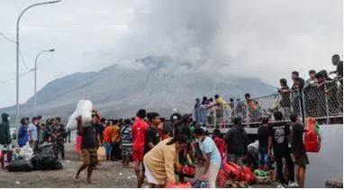 Indonesia's ruang volcano spews more lava  schools  airports shut | updates