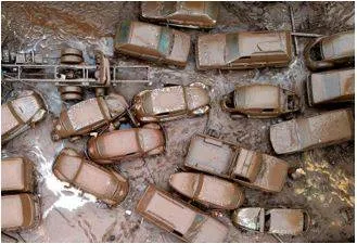South brazil braces for the worst as floods  landslips push death toll to 39