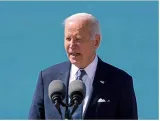 Biden apologises to zelenskyy for holding up military aid