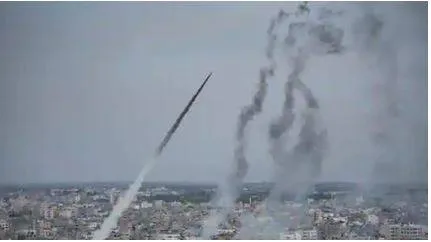 Hezbollah fires scores of rockets at northern israel as gaza cease fire talks hang in the balance