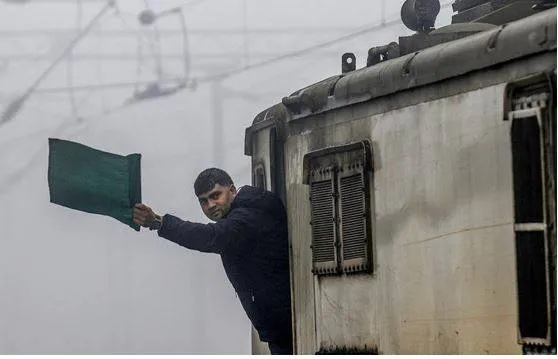 Railways to fill 18 799 vacancies for assistant loco pilots in 16 zones