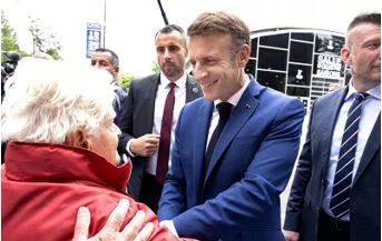 Macron aims to thwart french far right in election run off