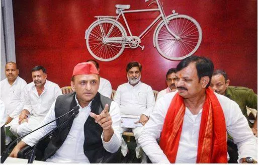 As akhilesh brings up ‘rift’ in u p  bjp  maurya predicts repeat victory