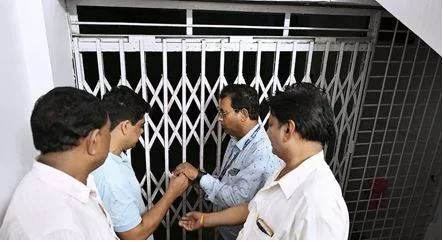 Delhi effect  basements of six coaching centres in bhopal sealed in crackdown