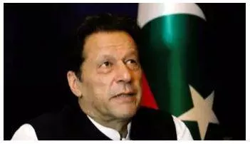 Pakistan  islamabad court issues notice to nab on bail petitions of imran khan  his wife