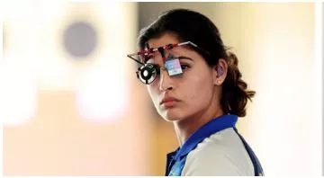 Manu qualifies for the final in 25m sports pistol