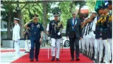 India offers joint development and production of military hardware to the philippines
