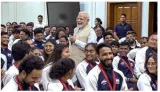 Paralympians meet pm  indian oil announces scholarships at felicitation