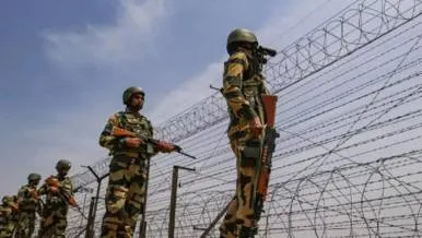 Pakistani intruder arrested by indian army at line of control