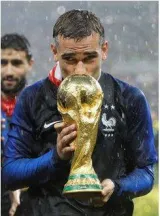 Griezmann to quit internationals