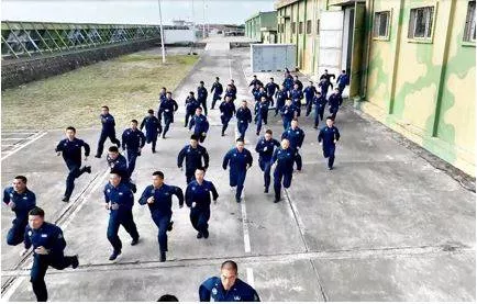 China deploys record 125 warplanes in a large scale military drill to warn taiwan