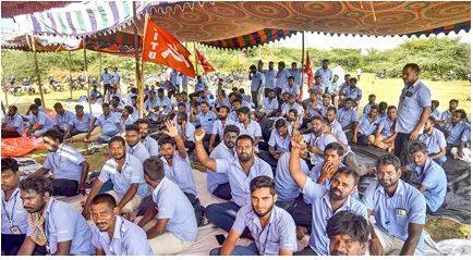 Lost $100 mn  due to stir  samsung tells madras hc  says trade unions can’t use company name