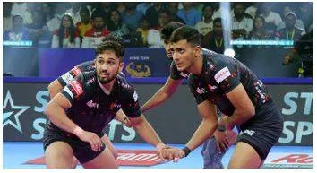 U mumba picks up first points of the season  thalaivas beat paltan