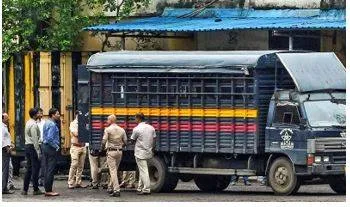 Hc questions govt  on action taken for lapses in badlapur case probe