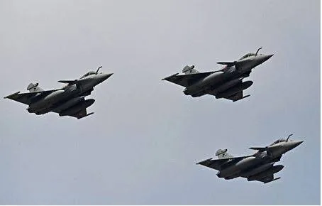 Govt  mulls new procurement model for multi role fighters