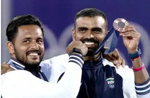 Harmanpreet and sreejesh bag honours