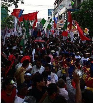 Frenzied finale to poll campaign in palakkad
