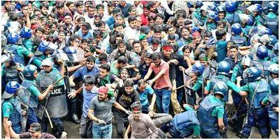 Dhaka university opens up for pakistani students