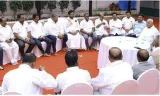 Rift widens in karnataka bjp as ‘rebels’ fly to delhi amid ‘anti waqf march’ 