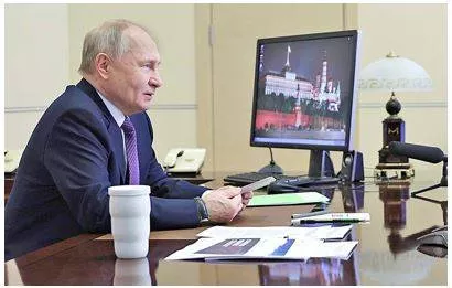 Putin is ‘increasingly concerned’ about status of russia’s economy