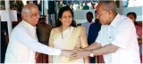 We can sit together  sort out differences  kerala governor