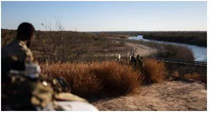 Us agents face off with cartel on mexico border amid trump immigration crackdown