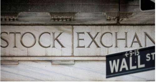 Wall street tumbles as trump tariffs and falling ai stocks drag nasdaq 10% below its record
