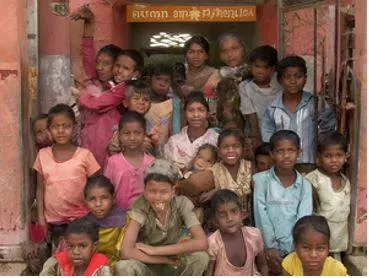 Gujarat govt raises income limit for parents