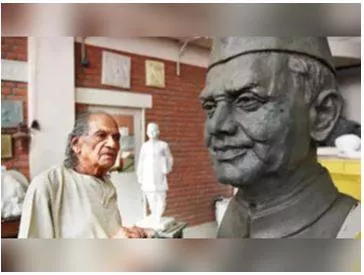 Sculptor ram sutar to get maharashtra bhushan award  cm devendra fadnavis
