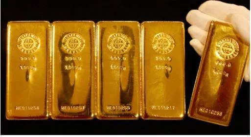 Gold hits record high of over $3 100 as trump tariffs boost safe haven asset demand