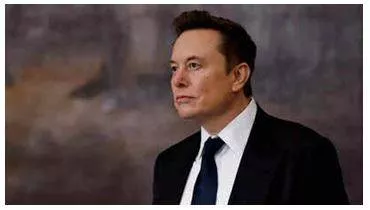 Tesla ceo elon musk loses over $121 000 000 000 billion in 2025  highest among world's top 10 richest people