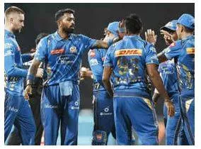Mi vs dc pitch report  batting friendly wankhede pitch & evening weather set stage for high stakes match