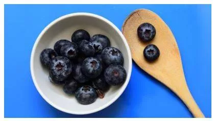 Nutritionist shares what happens when you start eating berries  beetroot  prunes and other purple foods