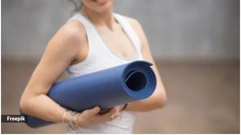 This one yoga pose outperforms 100 sit ups  lowers cortisol levels and improves cognitive function