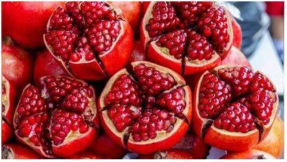 5 benefits of consuming one anaar  pomegranate  daily