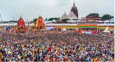 Devotees throng puri as rath yatra begins  600 hospitalised due to ‘extreme’ heat