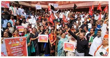 Maharashtra scraps three language policy