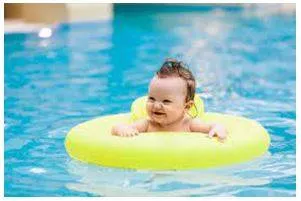 Floated - Rest or move on or near the surface of a liquid without sinking. (बहाना) 