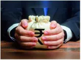 Et graphics  loan write offs by psbs top rs 58 000 crore in fy25 even as bank frauds  npas surge