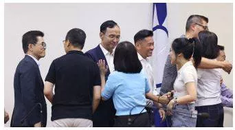 Voters in taiwan reject bid to oust kmt lawmakers
