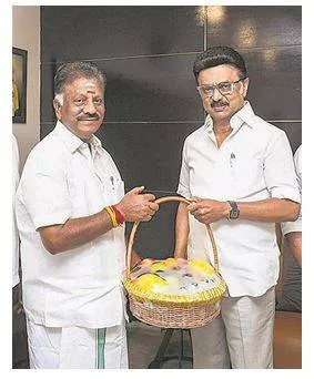 Panneerselvam quits nda  meets stalin twice in a day